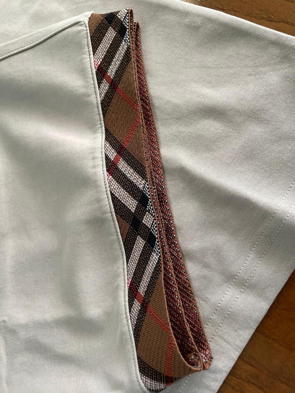 Burberry Men's Grey Designer Shirt & Shorts Set- Size 2XL - Picture 4 of 8